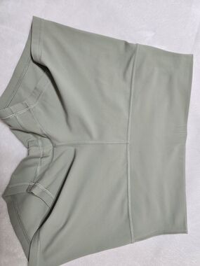 Lululemon Align High-Rise Short 4" in Fog Green Size 12